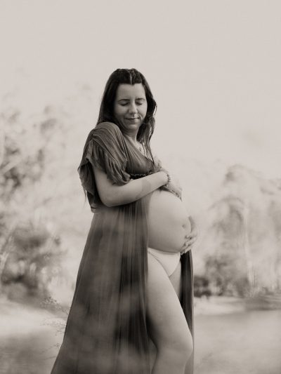 fotografía de embarazada en el campo