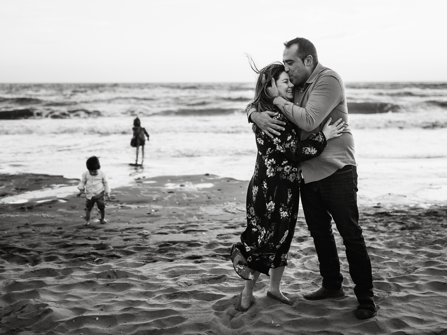 sesión de fotos de familia en la playa marbella
